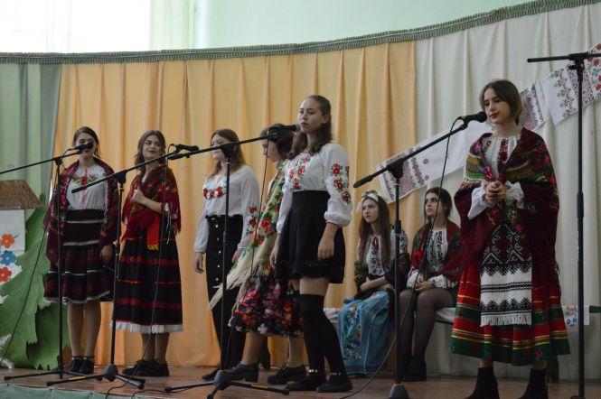 «Українські вечорниці» в ліцей-школі, фото №2 на сайті 20minut.ua