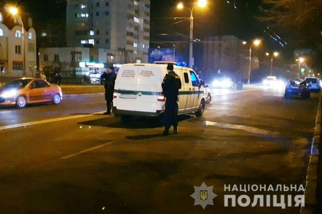 Жахлива ДТП на Келецькій: автобус збив пішохода, якого потім переїхав Volkswagen, фото №2 на сайті 20minut.ua