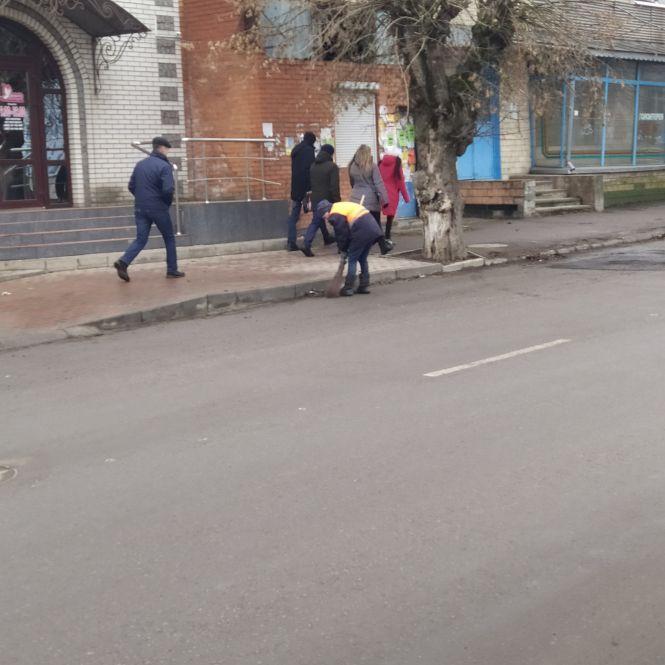 Козятин у світлинах: нові тротуари та старе сміття, фото №1 на сайті 20minut.ua