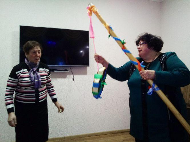 Новини Козятина - фото з Кусали калиту і плели обереги: провели вечорниці Кусали калиту і плели обереги: провели вечорниці, фото №2 на сайті 20minut.ua