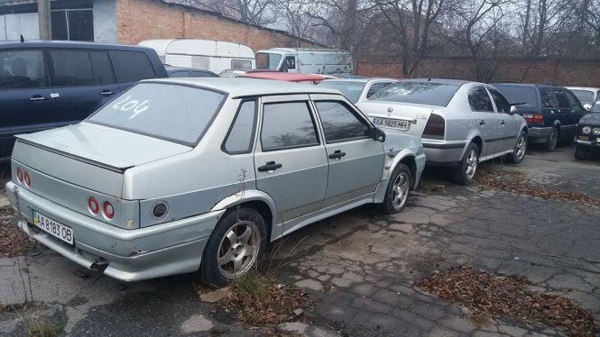 Новини Вінниці - фото з З вінницького штрафмайданчика збираються утилізувати елітні авто? —  активіст З вінницького штрафмайданчика збираються утилізувати елітні авто? —  активіст, фото №2 на сайті 20minut.ua