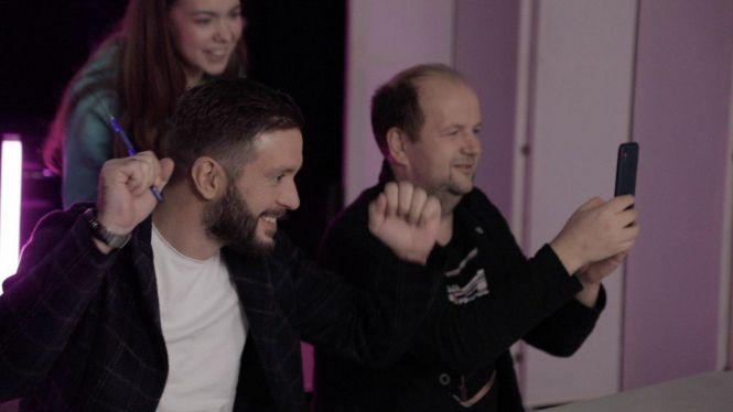 Яким би був «ТІК» без Бронюка? Гурт влаштував власне ТІКобачення у новому новорічному кліпі, фото №2 на сайті 20minut.ua