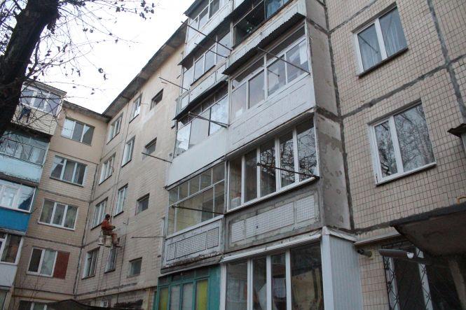 Новини Вінниці - фото з «Це не ремонт, а халтура!» Як можна контролювати ті роботи, що проводить ЖЕК «Це не ремонт, а халтура!» Як можна контролювати ті роботи, що проводить ЖЕК, фото №2 на сайті 20minut.ua