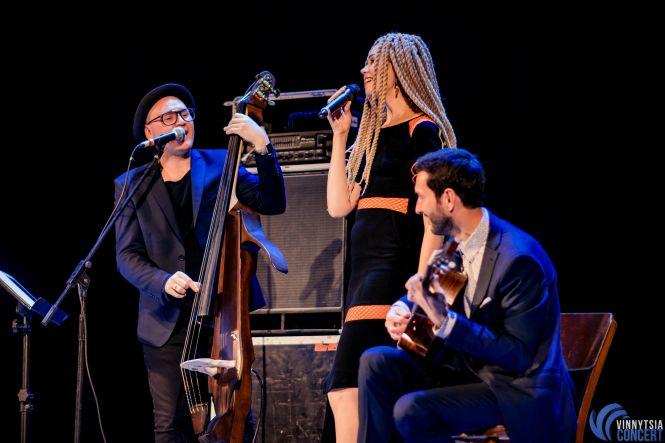 Новини Вінниці - фото з «Jingle Bells» у стилі циганського джазу! Чим здивує Вінницю концерт «Той самий різдвяний джаз»? «Jingle Bells» у стилі циганського джазу! Чим здивує Вінницю концерт «Той самий різдвяний джаз»?, фото №4 на сайті 20minut.ua