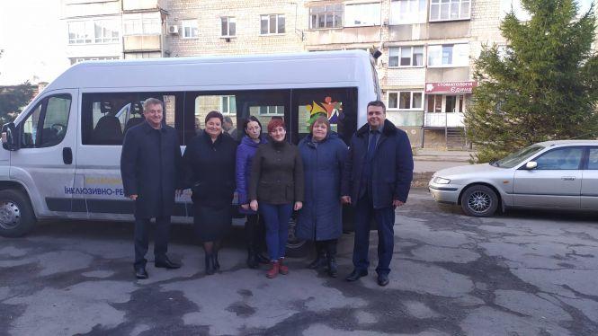 У Козятині придбали спецавтомобіль для дітей з особливими можливостями, фото №1 на сайті 20minut.ua