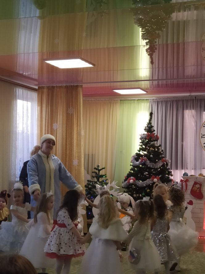 Новини Козятина - фото з Подарунки від Миколая отримали малята в дитсадочку