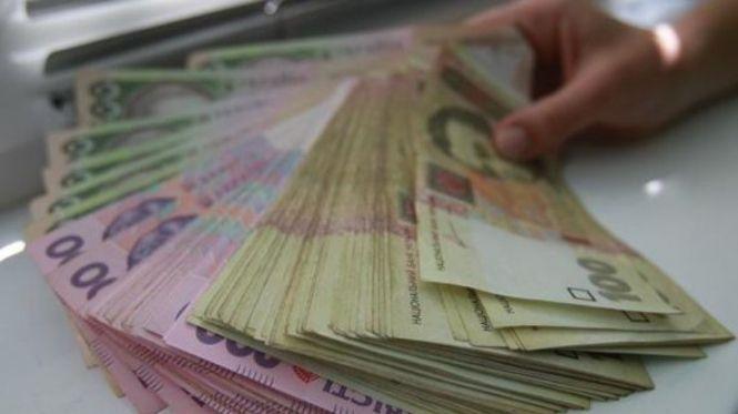 На 5 тисяч гривень зросла зарплата в Ладижині  — до 16-ти на місяць. Хтось на Вінниччині отримує більше?, фото №1 на сайті 20minut.ua