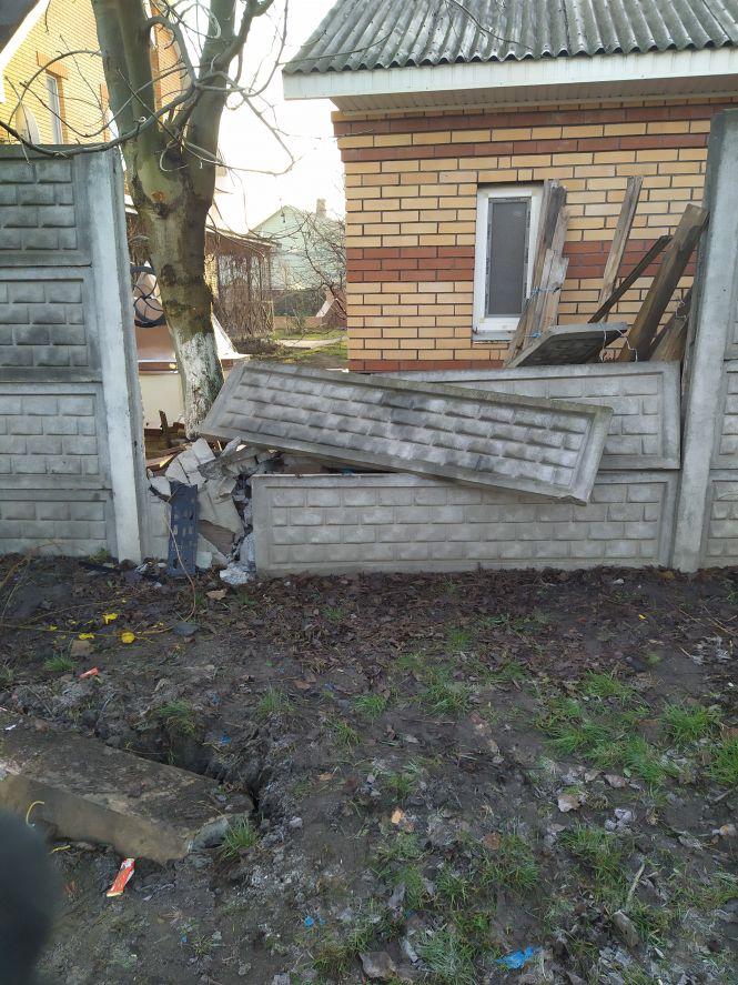 По вулиці Центральна ДТП: водій збив електроопору (+ФОТО), фото №3 на сайті 20minut.ua