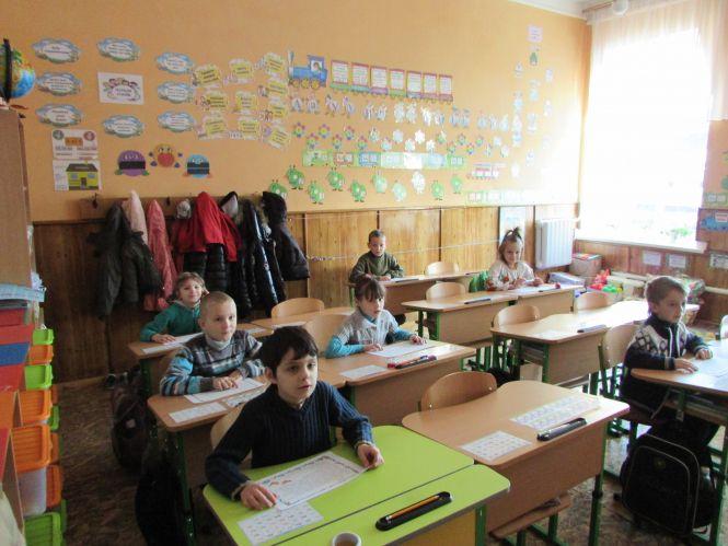 На День Святого Миколая в школі  № 9 відкрили математичний клас., фото №4 на сайті 20minut.ua