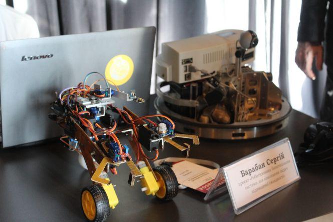 Новини Вінниці - фото з Ярмарок розробок та інновацій для бізнесу: від робота з алкотестером до ІТ-платформ Ярмарок розробок та інновацій для бізнесу: від робота з алкотестером до ІТ-платформ, фото №1 на сайті 20minut.ua