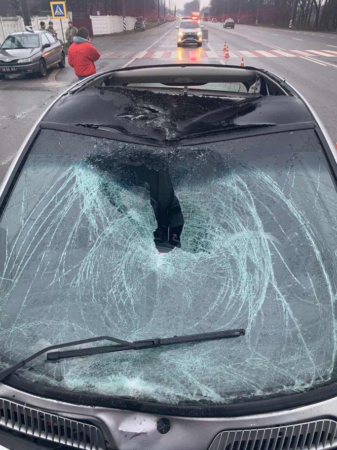 Новини Вінниці - фото з Весь в крові та у військовій формі: біля Калинівки збили насмерть чоловіка Весь в крові та у військовій формі: біля Калинівки збили насмерть чоловіка, фото №2 на сайті 20minut.ua