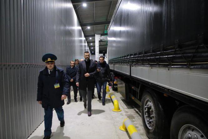 Новини Тернополя - фото з Сканер для вантажівок та контейнерів запустили у пункті пропуску в Краківці: як це працює і що дає