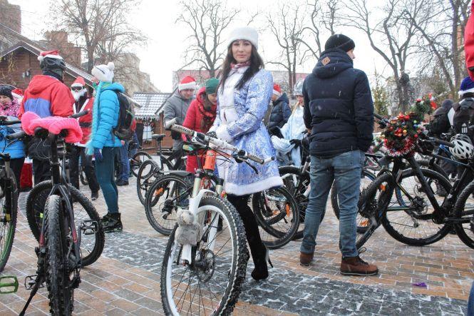 У Вінниці проведуть ювілейний велопарад Дідоморозів та Снігурок, фото №1 на сайті 20minut.ua