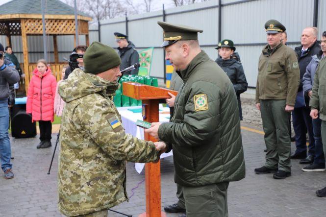 Новини Вінниці - фото з На Дністрі оновили прикордонний підрозділ. Зручно стало не тільки вартовим На Дністрі оновили прикордонний підрозділ. Зручно стало не тільки вартовим, фото №3 на сайті 20minut.ua