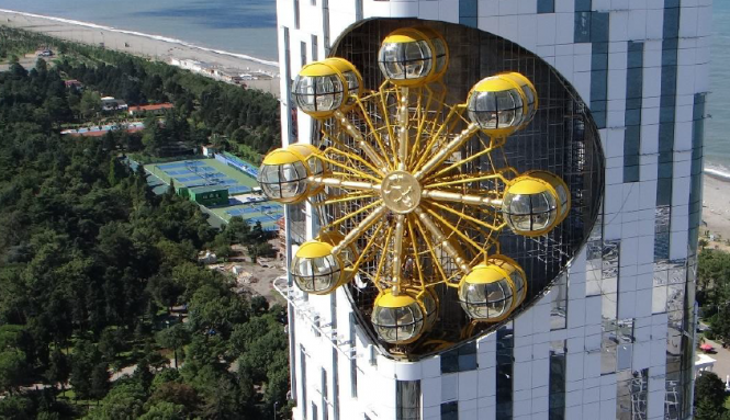 Завод «Аналог» встановив колесо огляду у Черкасах. Для Вінниці пропонують цікавіший об’єкт, фото №4 на сайті 20minut.ua