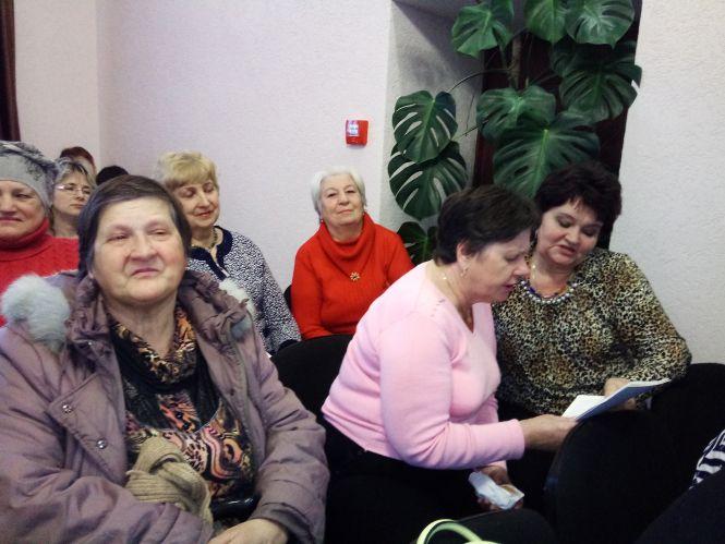 Запальний циганський танок, гуморески та щедрівки: почали святкувати Новий рік, фото №8 на сайті 20minut.ua