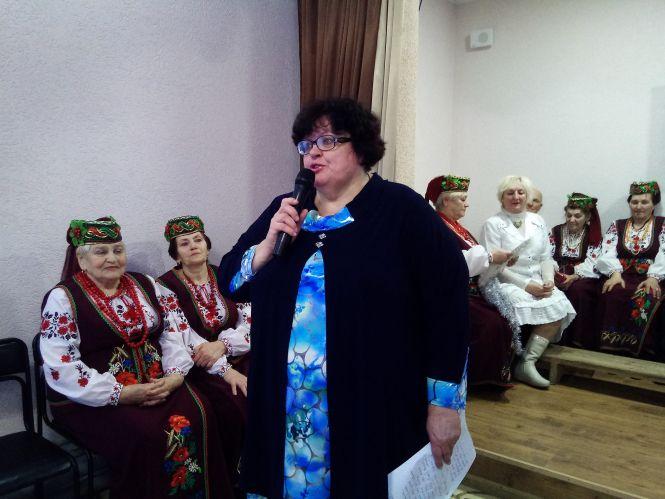 Запальний циганський танок, гуморески та щедрівки: почали святкувати Новий рік, фото №6 на сайті 20minut.ua