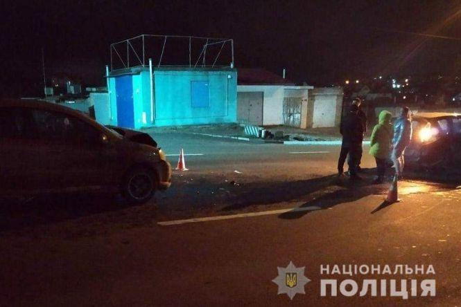 Новини Хмельницького - фото з У Хмельницькому зіткнулися два автомобілі: постраждав пасажир У Хмельницькому зіткнулися два автомобілі: постраждав пасажир, фото №1 на сайті vsim.ua