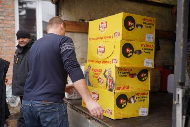 Новини Вінниці - фото з Вінничани відправили у зону ООС відремонтований «Опель» зі смаколиками Вінничани відправили у зону ООС відремонтований «Опель» зі смаколиками, фото №2 на сайті 20minut.ua