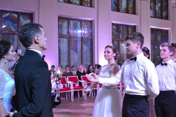 Яким був  перший різдвяний благодійний бал у Хмельницькому (ФОТО), фото №12 на сайті vsim.ua