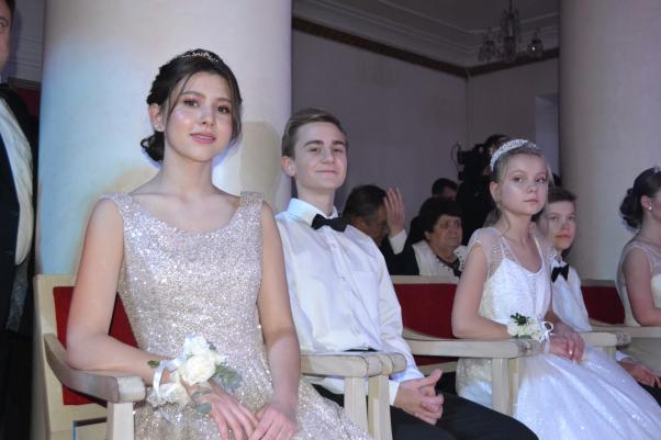 Яким був  перший різдвяний благодійний бал у Хмельницькому (ФОТО), фото №10 на сайті vsim.ua