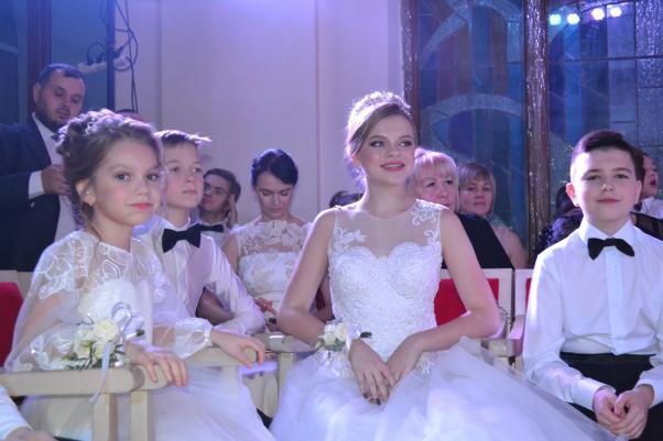 Яким був  перший різдвяний благодійний бал у Хмельницькому (ФОТО), фото №11 на сайті vsim.ua