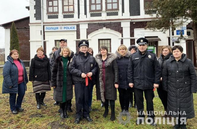 Новини Хмельницького - фото з У двох ОТГ на Хмельниччині з’явились нові поліцейські станції У двох ОТГ на Хмельниччині з’явились нові поліцейські станції, фото №1 на сайті vsim.ua