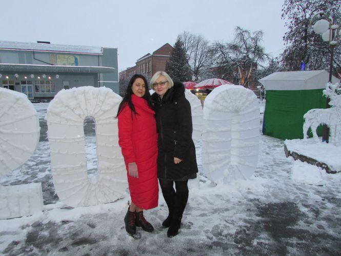 Новини Козятина - фото з Марафон новорічних заходів: смакували глінтвейн, шашлики та слухали концерт Марафон новорічних заходів: смакували глінтвейн, шашлики та слухали концерт, фото №1 на сайті 20minut.ua