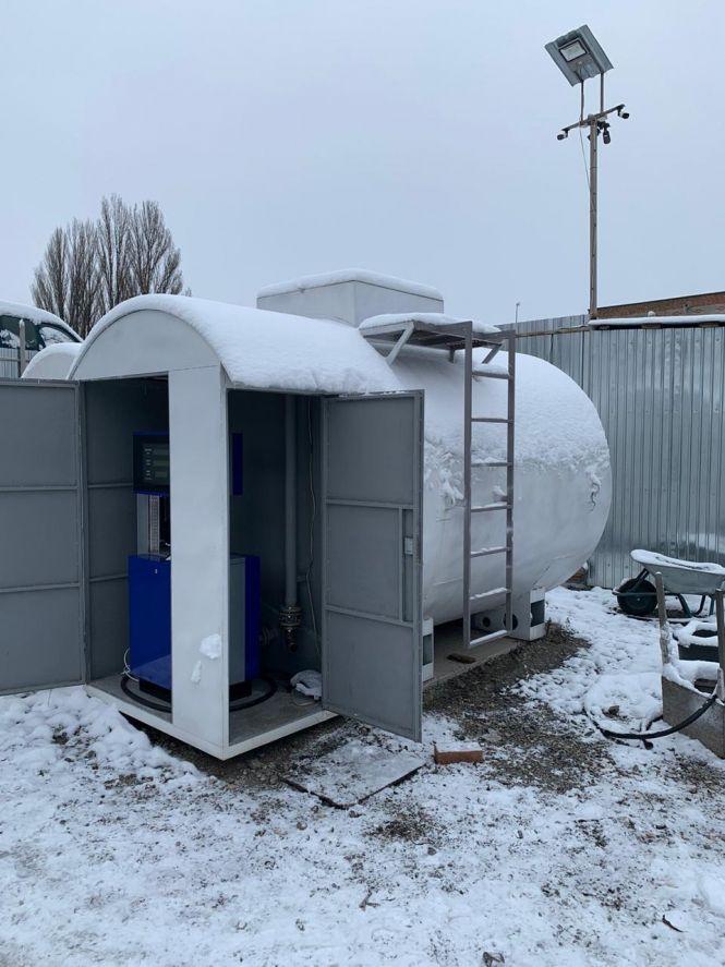 Новини Вінниці - фото з Боротьба з незаконними АЗС. За три дні закрили дев'ятнадцять станцій Боротьба з незаконними АЗС. За три дні закрили дев'ятнадцять станцій, фото №3 на сайті 20minut.ua