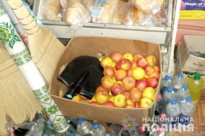 Новини Тернополя - фото з "Молотком по голові": на Монастирищині побили ветерана АТО, бо звернув увагу на торгівлю алкоголем "Молотком по голові": на Монастирищині побили ветерана АТО, бо звернув увагу на торгівлю алкоголем, фото №2 на сайті 20minut.ua
