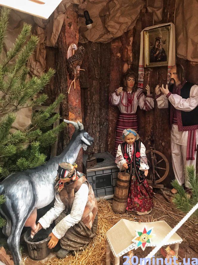 Новини Тернополя - фото з У Тернополі вже встановили найбільшу різдвяну шопку в Україні. Яка вона? ФОТОРЕПОРТАЖ У Тернополі вже встановили найбільшу різдвяну шопку в Україні. Яка вона? ФОТОРЕПОРТАЖ, фото №1 на сайті 20minut.ua