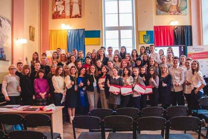 Новини Вінниці - фото з За що Зеленський дав стипендію Президента учневі з Якушинець? За що Зеленський дав стипендію Президента учневі з Якушинець?, фото №1 на сайті 20minut.ua