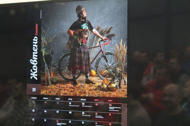 Новини Вінниці - фото з Коти та собаки на «залізних конях»: презентували велокалендар на 2020 рік Коти та собаки на «залізних конях»: презентували велокалендар на 2020 рік, фото №7 на сайті 20minut.ua