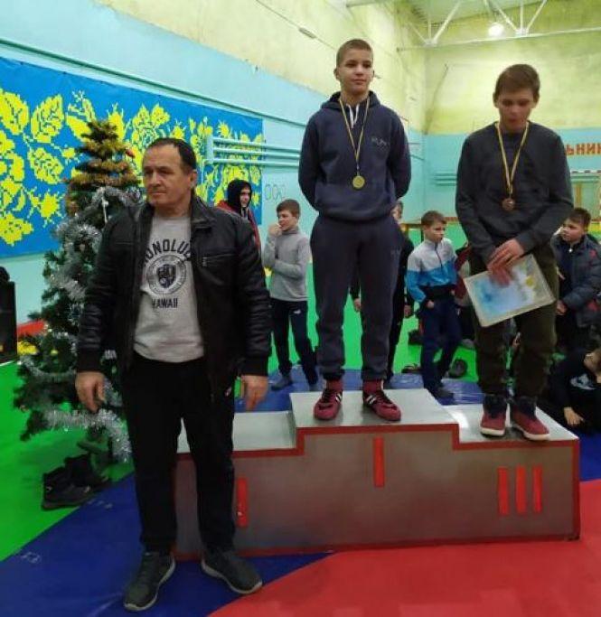 Новини Вінниці - фото з У Хмільнику пройшов турнір з вільної боротьби. Вінничани вибороли три «золота» У Хмільнику пройшов турнір з вільної боротьби. Вінничани вибороли три «золота», фото №1 на сайті 20minut.ua