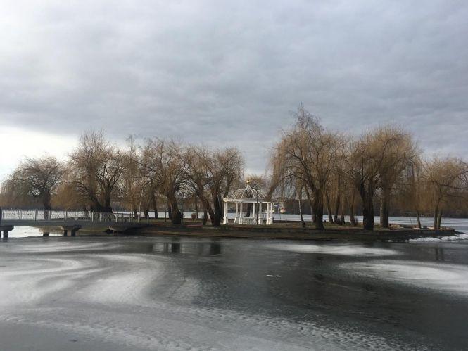 Новини Тернополя - фото з “З початку року вже два нещасних випадки на льоду”: тонка крига тернопільським рибалкам - не завада “З початку року вже два нещасних випадки на льоду”: тонка крига тернопільським рибалкам - не завада, фото №2 на сайті 20minut.ua