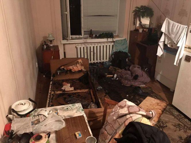 Новини Хмельницького - фото з Курив у ліжку: на Хмельниччині чоловік ледь не згорів живцем Курив у ліжку: на Хмельниччині чоловік ледь не згорів живцем, фото №1 на сайті vsim.ua