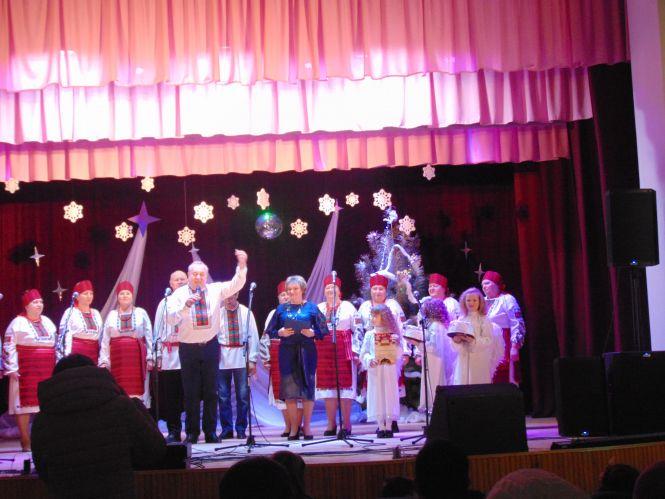 Новини Житомира - фото з У Романові пройшов фестиваль «Дорогою Різдва» У Романові пройшов фестиваль «Дорогою Різдва», фото №1 на сайті 20minut.ua