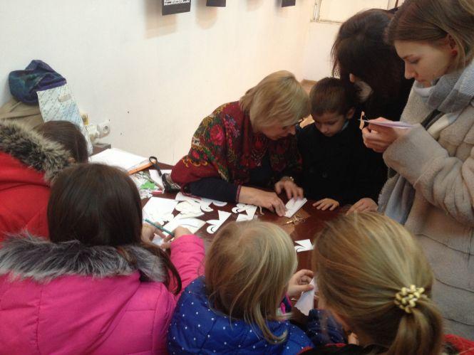 Новини Тернополя - фото з Як у Тернопільському обласному краєзнавчому музеї «Від свята до свята» мандрували Як у Тернопільському обласному краєзнавчому музеї «Від свята до свята» мандрували, фото №3 на сайті 20minut.ua