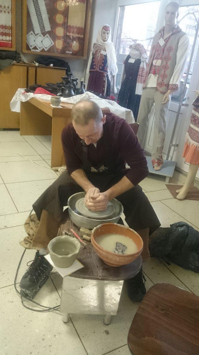 Новини Тернополя - фото з Як у Тернопільському обласному краєзнавчому музеї «Від свята до свята» мандрували Як у Тернопільському обласному краєзнавчому музеї «Від свята до свята» мандрували, фото №2 на сайті 20minut.ua