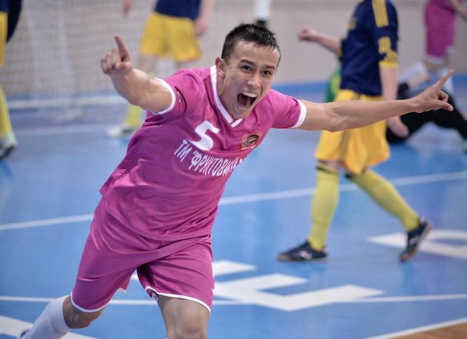 Новини Хмельницького - фото з “Срібний” склад хмельницького “Спортлідера+”: де зараз гравці, які шокували футзальну Україну Результат пошуку зображень за запитом "Олексій Фетько футзал спортлідер"