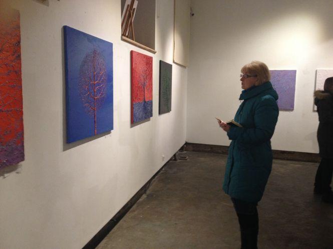 Новини Тернополя - фото з Про що львівському художнику Ярославу Станчаку "розповідають" дерева Про що львівському художнику Ярославу Станчаку "розповідають" дерева, фото №9 на сайті 20minut.ua