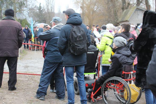 «Намочіть його сильніше, а то він так боїться!» Як пройшло Водохреще для тих, хто вперше, фото №5 на сайті 20minut.ua