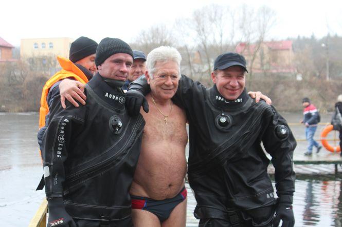 «Намочіть його сильніше, а то він так боїться!» Як пройшло Водохреще для тих, хто вперше, фото №3 на сайті 20minut.ua