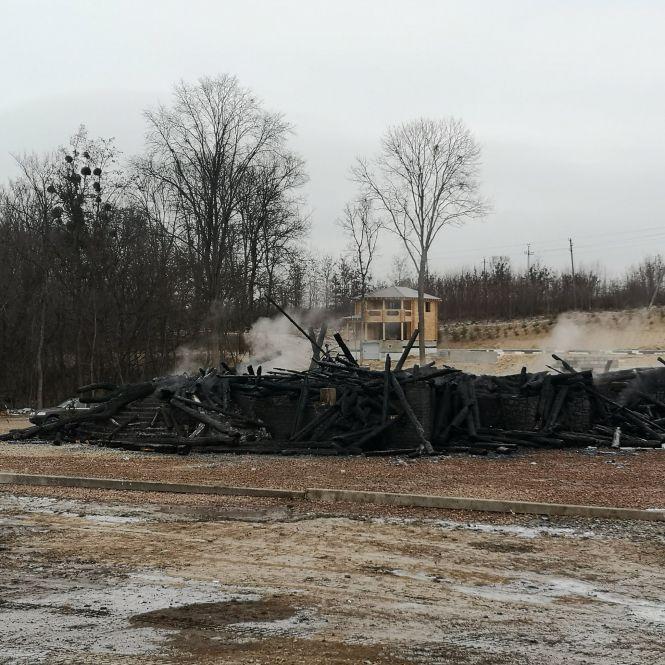 Новини Житомира - фото з Вночі під Житомиром сталася страшна пожежа. ФОТО. ВІДЕО Вночі під Житомиром сталася страшна пожежа. ФОТО. ВІДЕО, фото №1 на сайті 20minut.ua