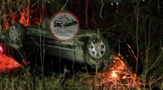 Новини Хмельницького - фото з ДТП під Хмельницьким: BMW злетіла з дороги та перекинулася (ФОТО) ДТП під Хмельницьким: BMW злетіла з дороги та перекинулася (ФОТО), фото №2 на сайті vsim.ua