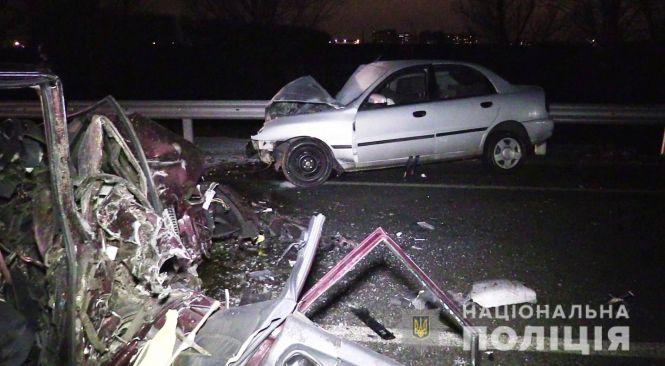 Новини Вінниці - фото з Смертельна ДТП на об’їзній: автівки розбились вщент. Дитина дивом вціліла Смертельна ДТП на об’їзній: автівки розбились вщент. Дитина дивом вціліла, фото №2 на сайті 20minut.ua