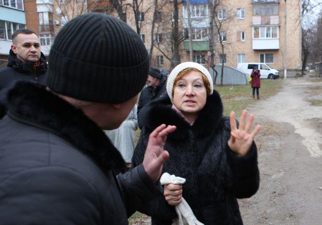 Новини Вінниці - фото з Як жителі на Пирогова не дають забудувати свій двір Як жителі на Пирогова не дають забудувати свій двір, фото №3 на сайті 20minut.ua