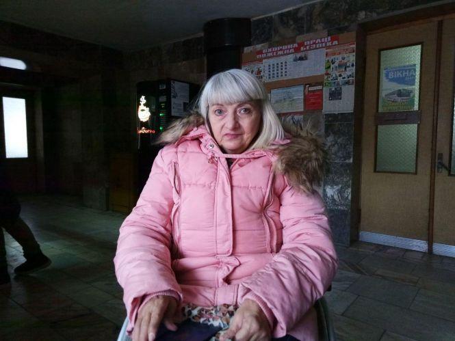 Без грошей і даху над головою - прикута до візочку Олена Колосова благає про допомогу, фото №1 на сайті 20minut.ua