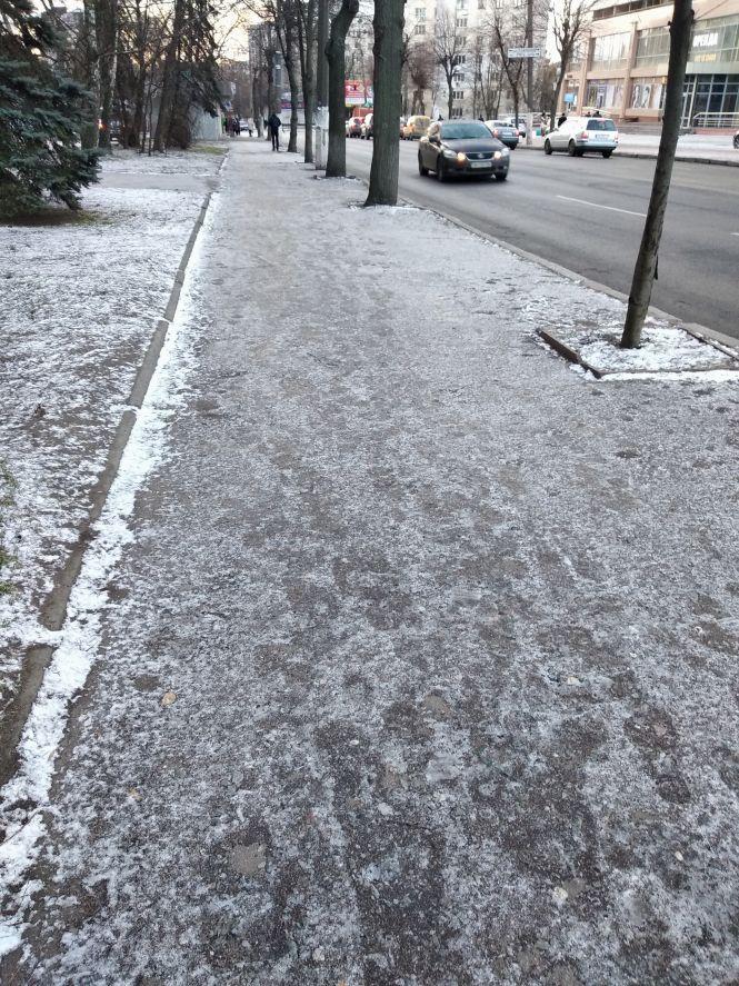 Новини Житомира - фото з Несподівана зима 23 січня: комунальники виявились не готові. ФОТО Несподівана зима 23 січня: комунальники виявились не готові. ФОТО, фото №3 на сайті 20minut.ua