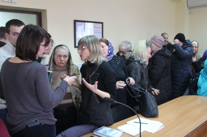 Новини Вінниці - фото з «Залиште все як є» Пільговики хочуть скасувати е-квиток у суді «Залиште все як є» Пільговики хочуть скасувати е-квиток у суді, фото №4 на сайті 20minut.ua